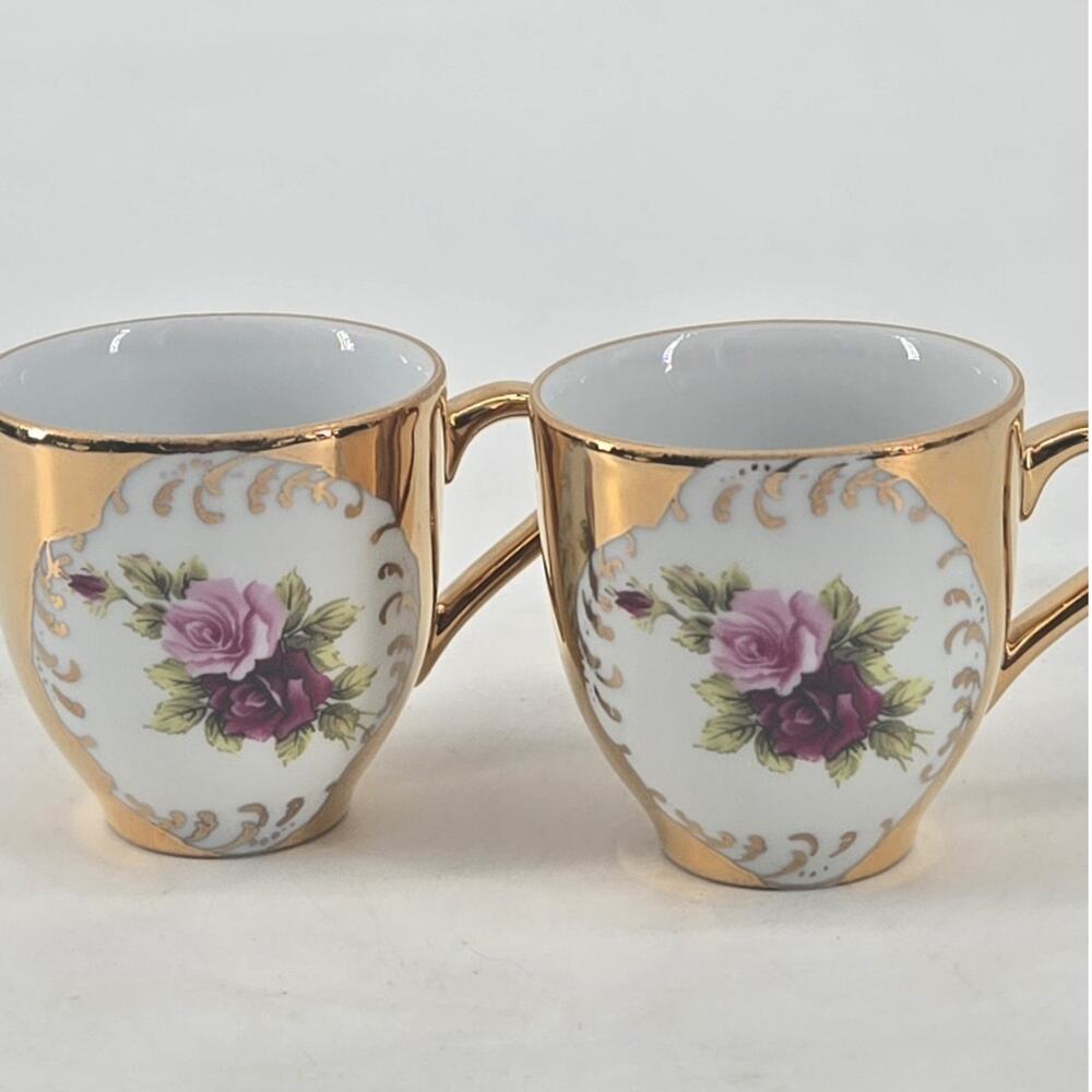 2 Vtg MB Martha Budich Handarbeit Bavaria Germany 24 KT Gold Demitasse Tea Cups